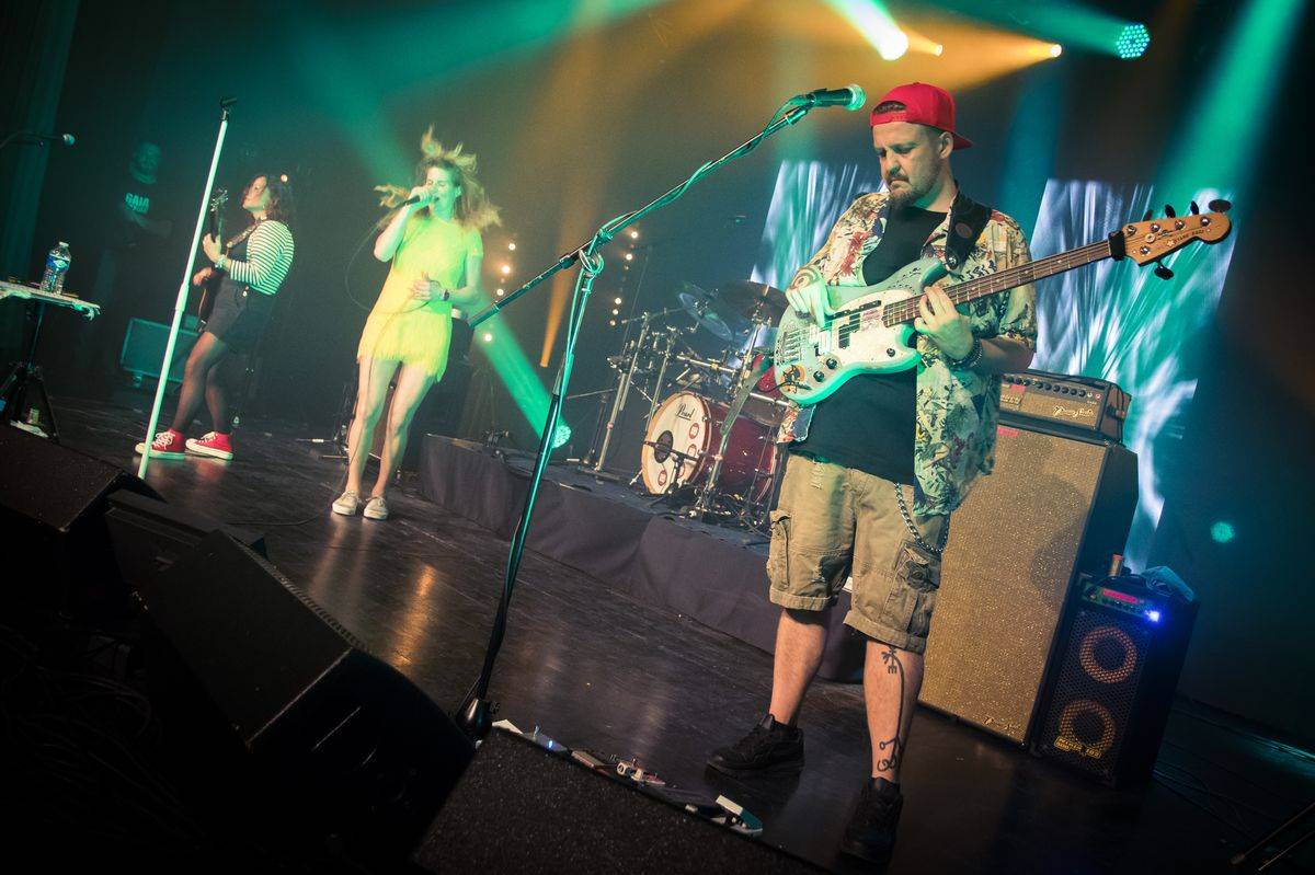 Gaia Mesiah vyhrávala z Paláce Akropolis, energie jako za normálních časů nechyběla