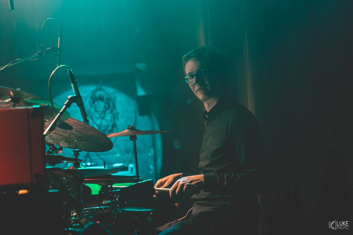 Terne Čhave zatopili v Litomyšli pod kotlem. Pověstní svojí energií na pódiu předvedli parádní koncert