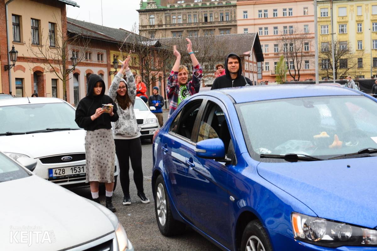 Znouzectnost opět rozproudila krev diváků na Artparkingu