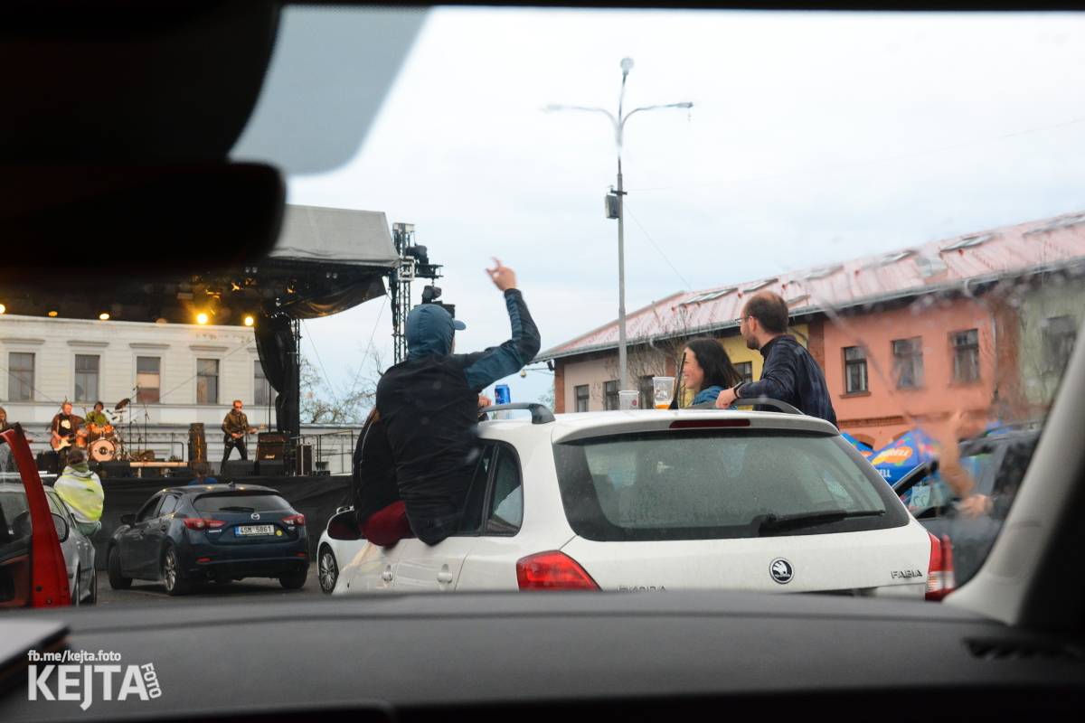 Znouzectnost opět rozproudila krev diváků na Artparkingu