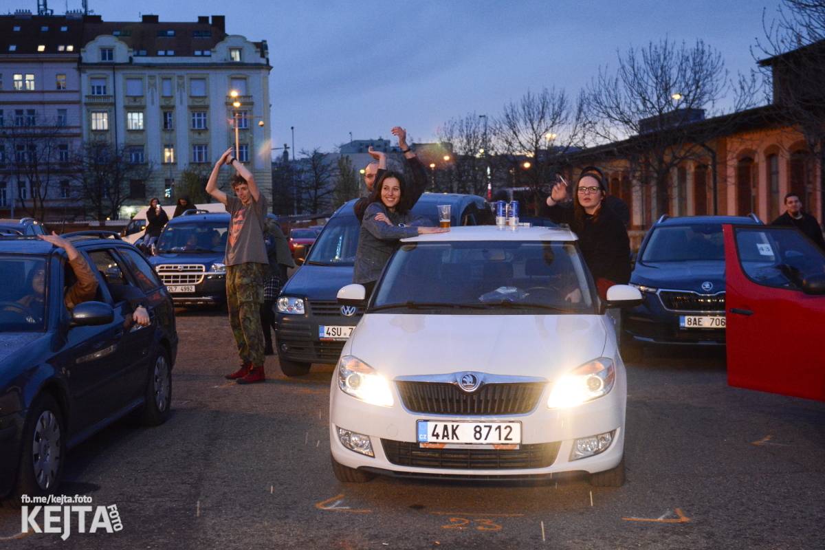 Znouzectnost opět rozproudila krev diváků na Artparkingu