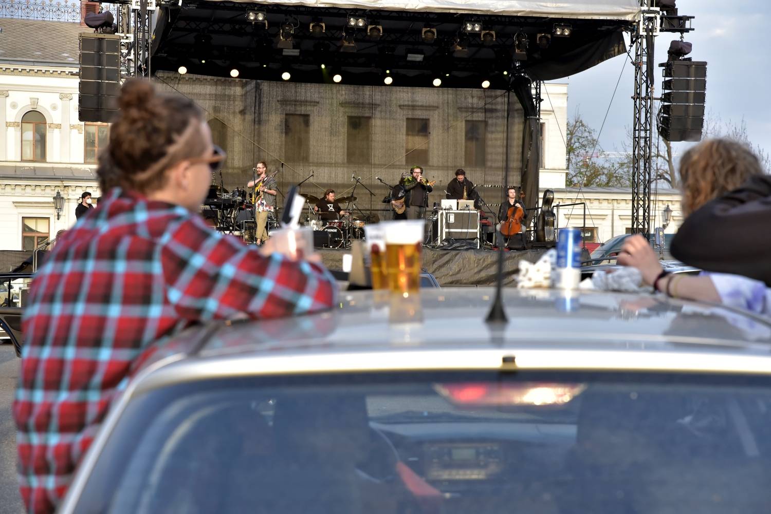 Mezinárodní den jazzu oslavili koncertem v Holešovicích Ochepovsky Project a 7krát3