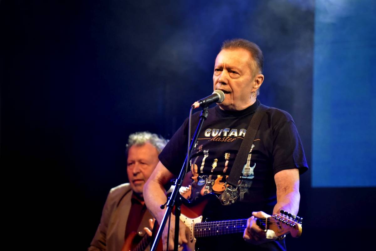 Bluefest objektivem Davida Webra. Festival sledovali fanoušci online