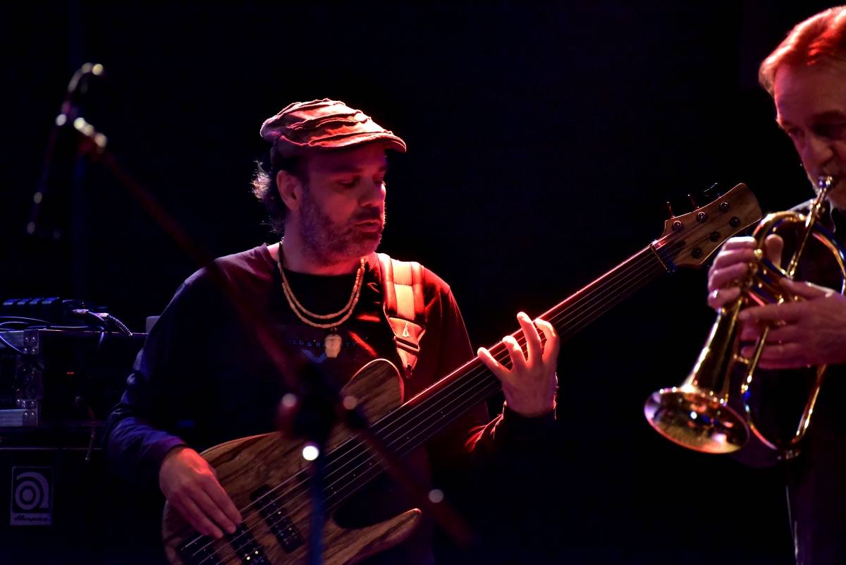 Bluefest objektivem Davida Webra. Festival sledovali fanoušci online