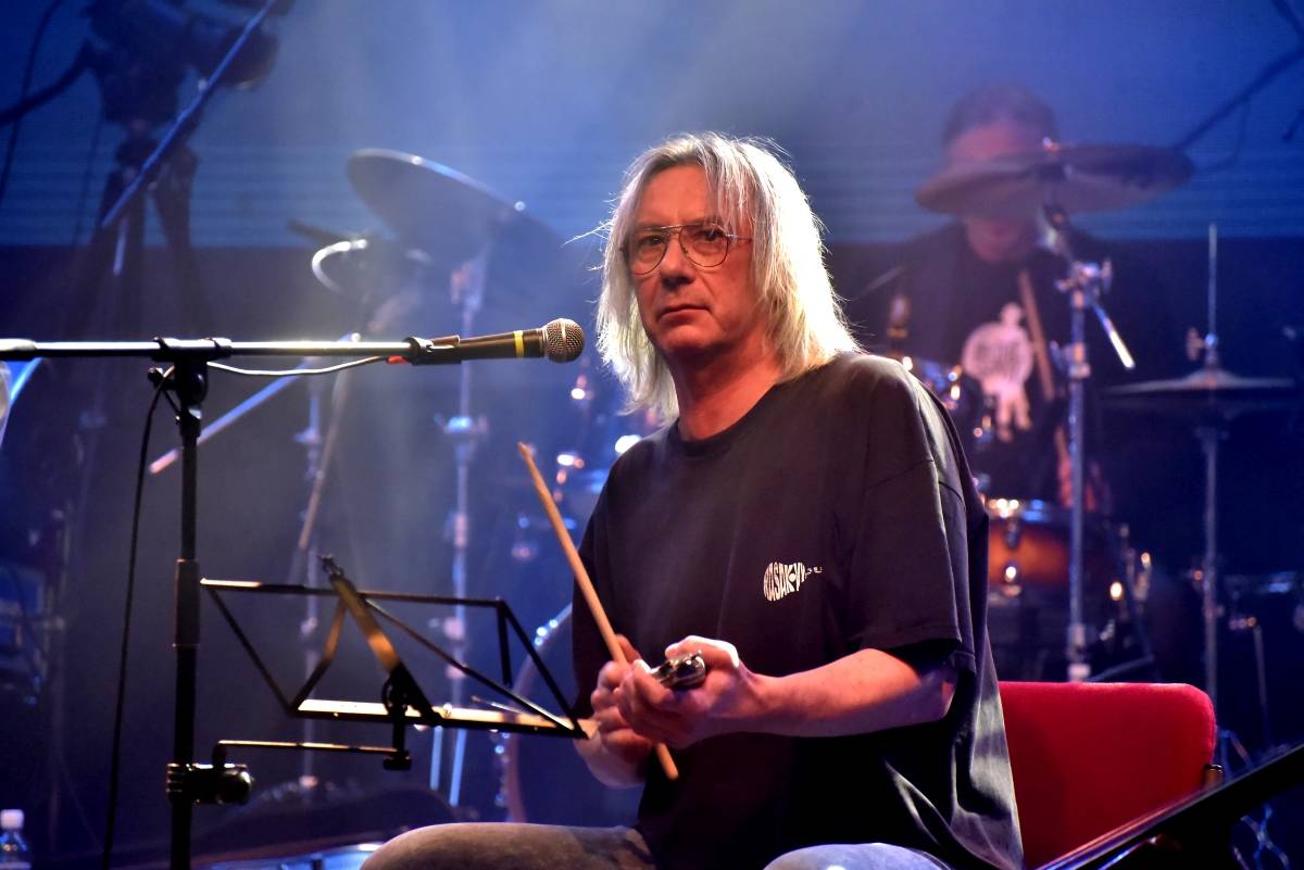 Bluefest objektivem Davida Webra. Festival sledovali fanoušci online