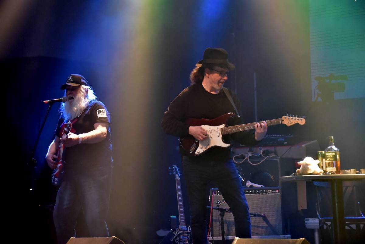 Bluefest objektivem Davida Webra. Festival sledovali fanoušci online