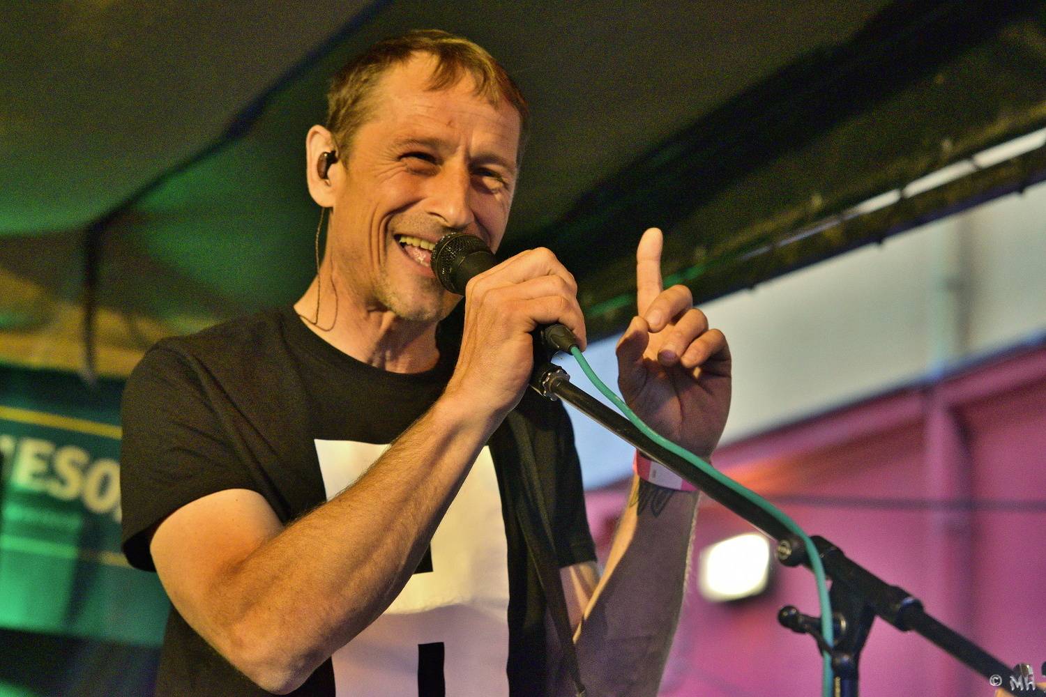 Do Plzně se vrátila živá muzika, Wohnout přijeli k Zachovi