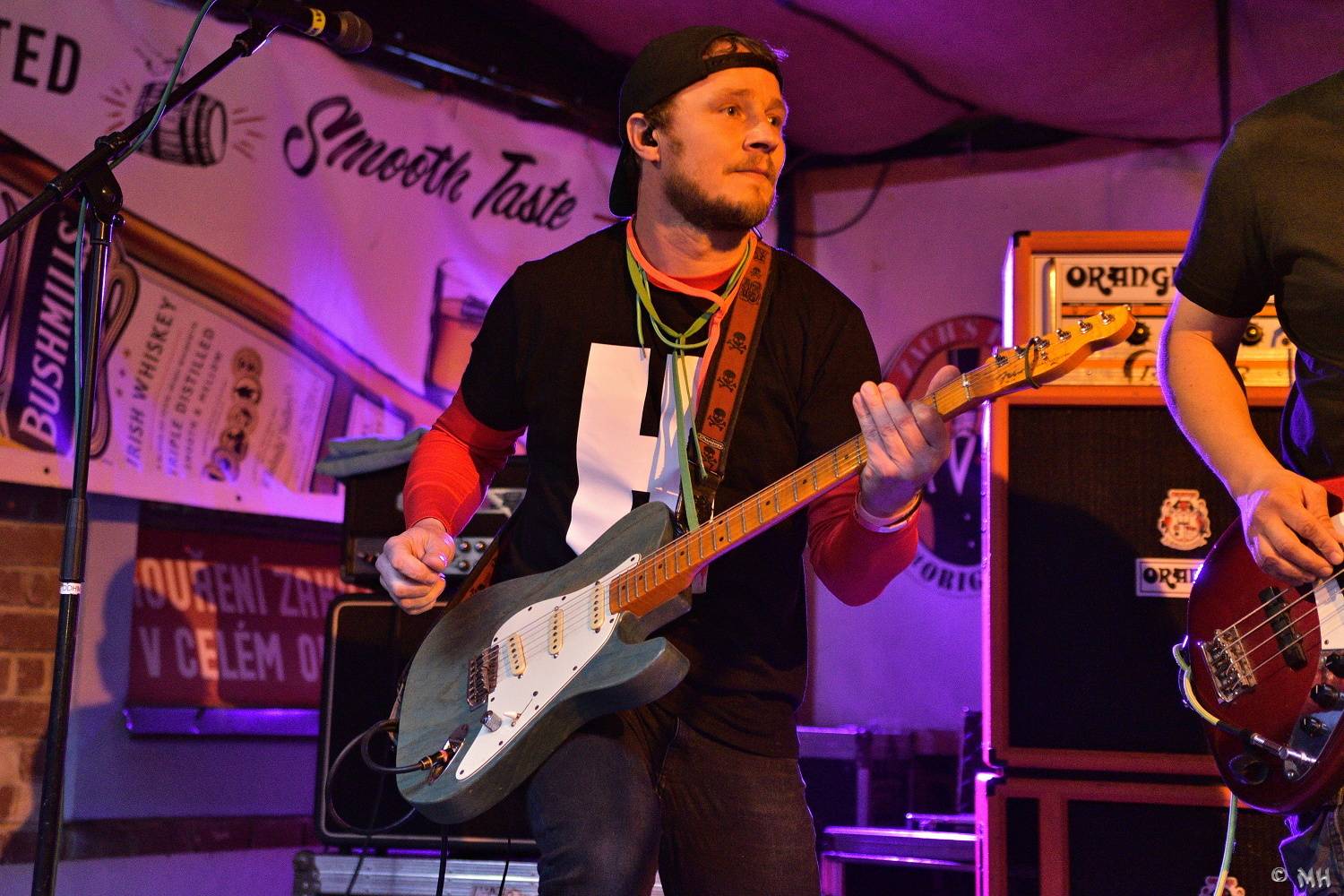 Do Plzně se vrátila živá muzika, Wohnout přijeli k Zachovi