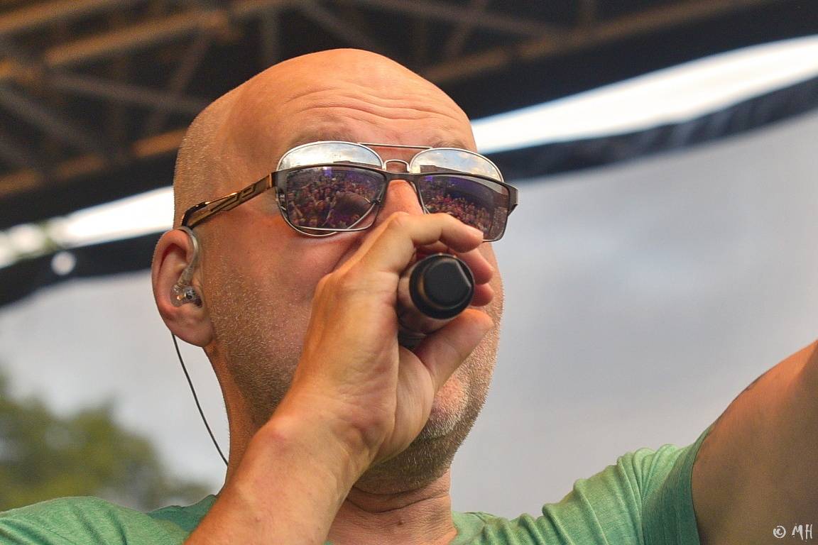 Tři sestry zamířili do Plzně, zazpíval i frontman Plexis