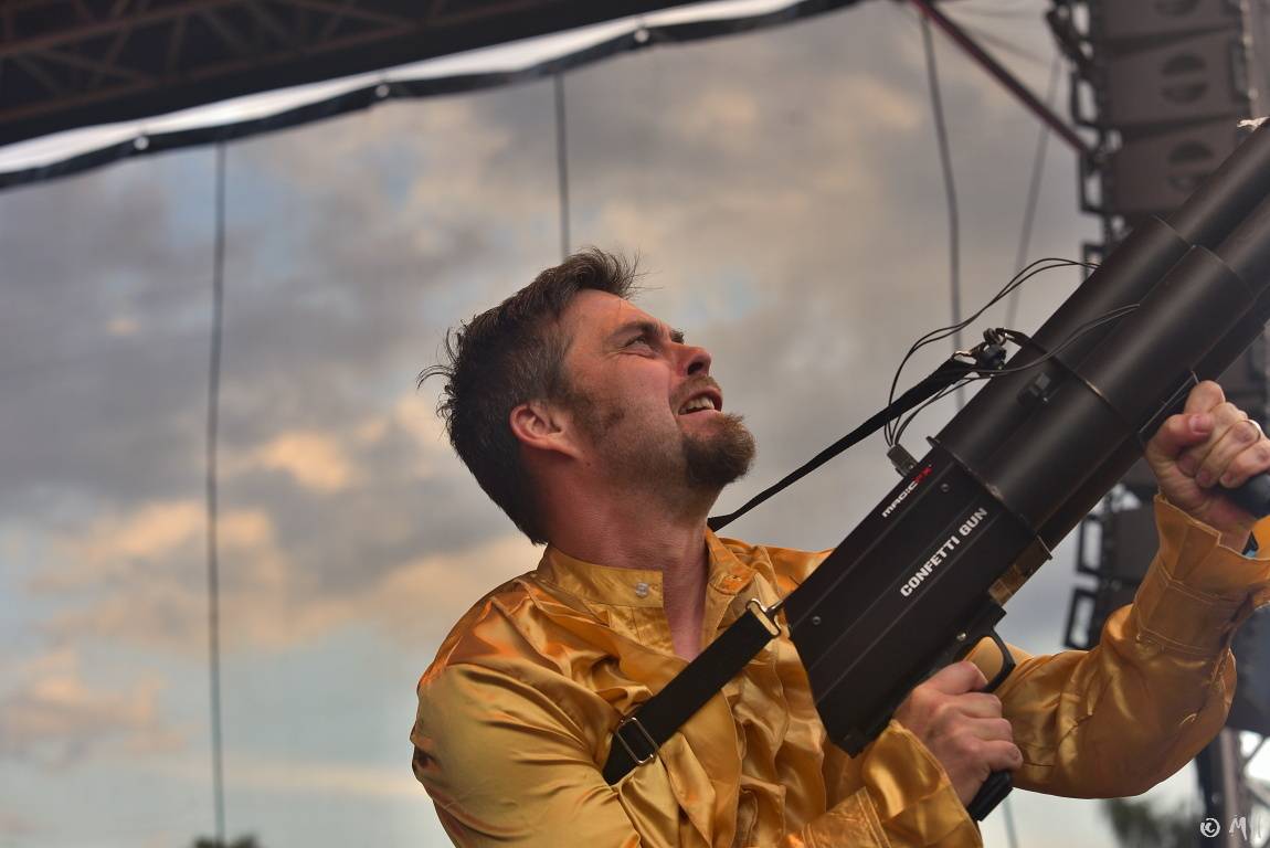 Tři sestry zamířili do Plzně, zazpíval i frontman Plexis