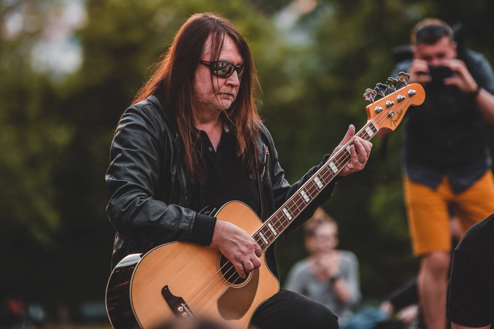 Lucie odehrála utajený minikoncert v Riegrových sadech