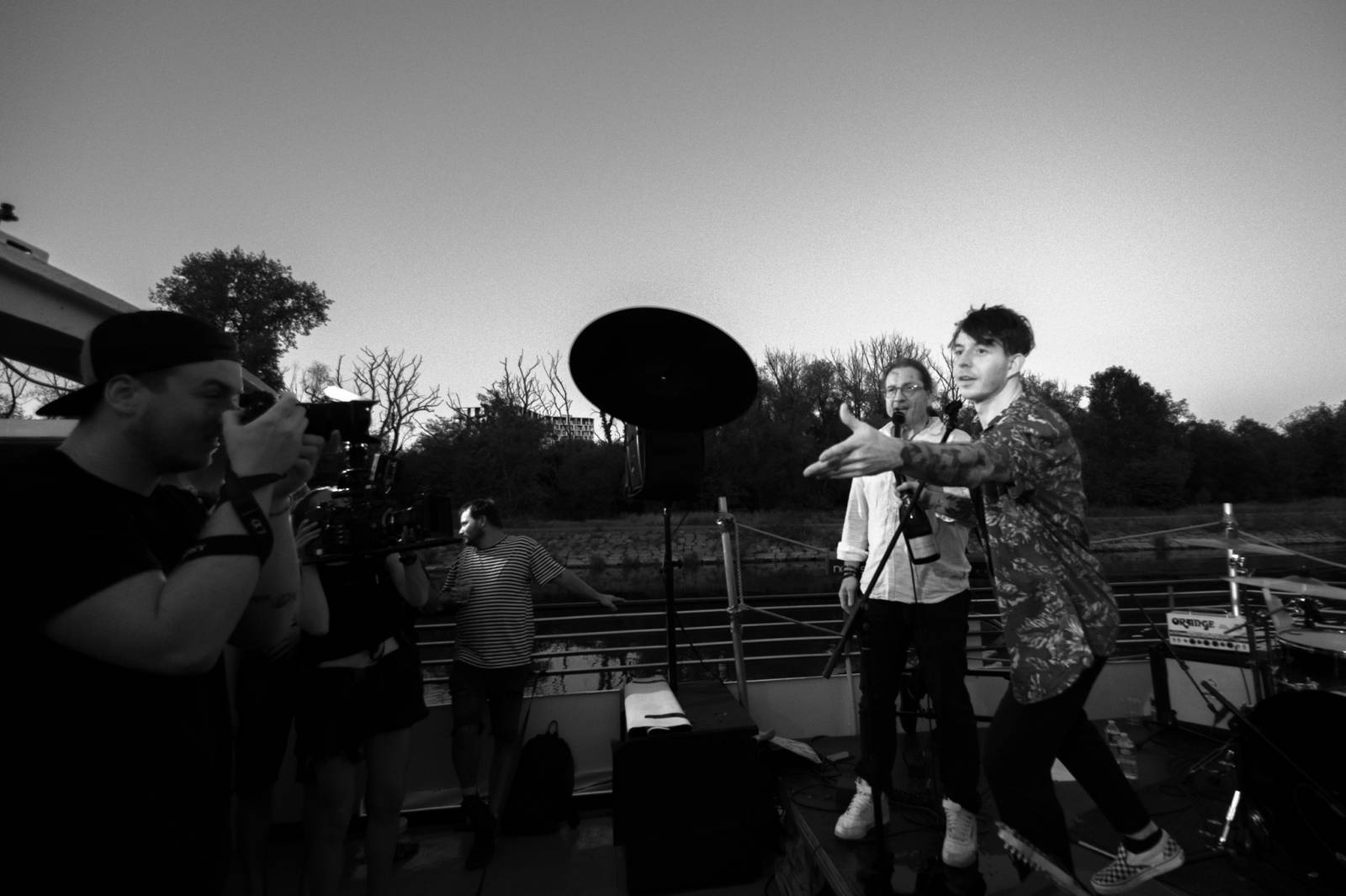 Deaf Heart pokřtili na lodi album Soft Heart Attack