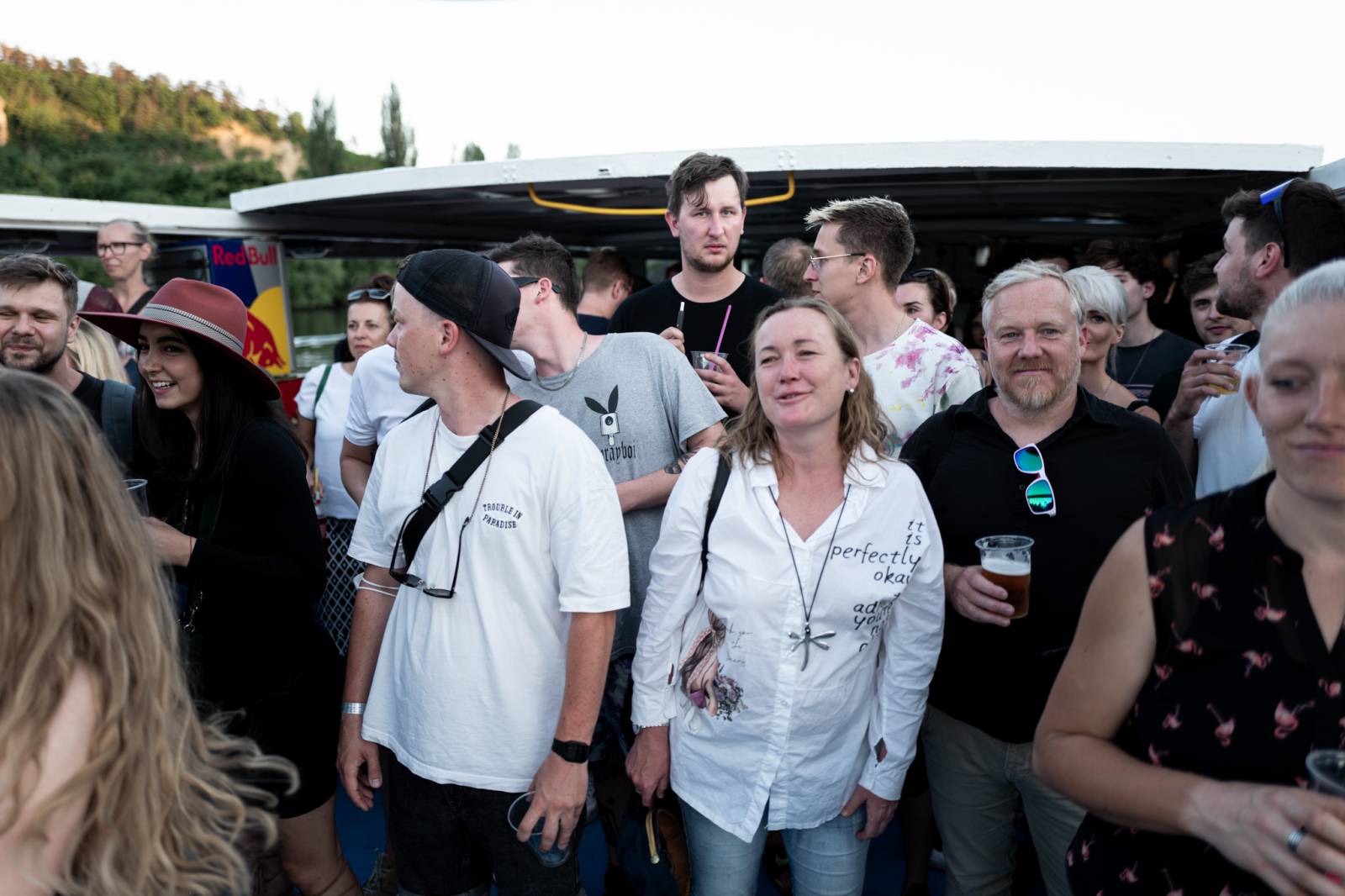 Deaf Heart pokřtili na lodi album Soft Heart Attack