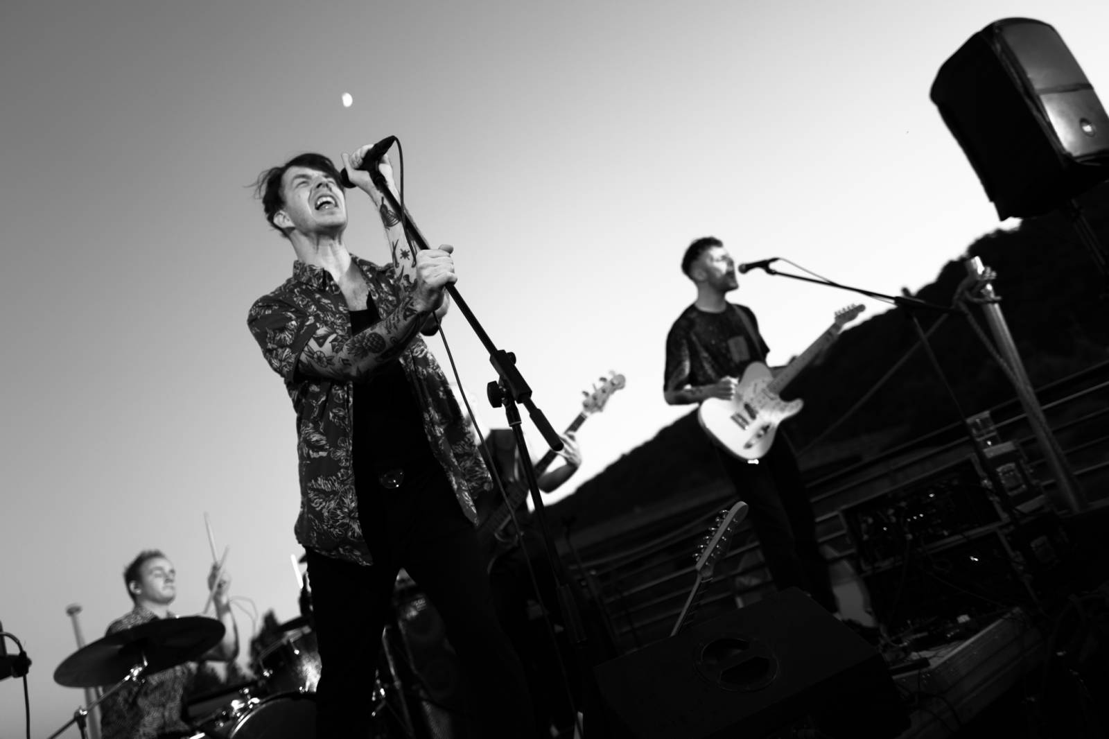 Deaf Heart pokřtili na lodi album Soft Heart Attack