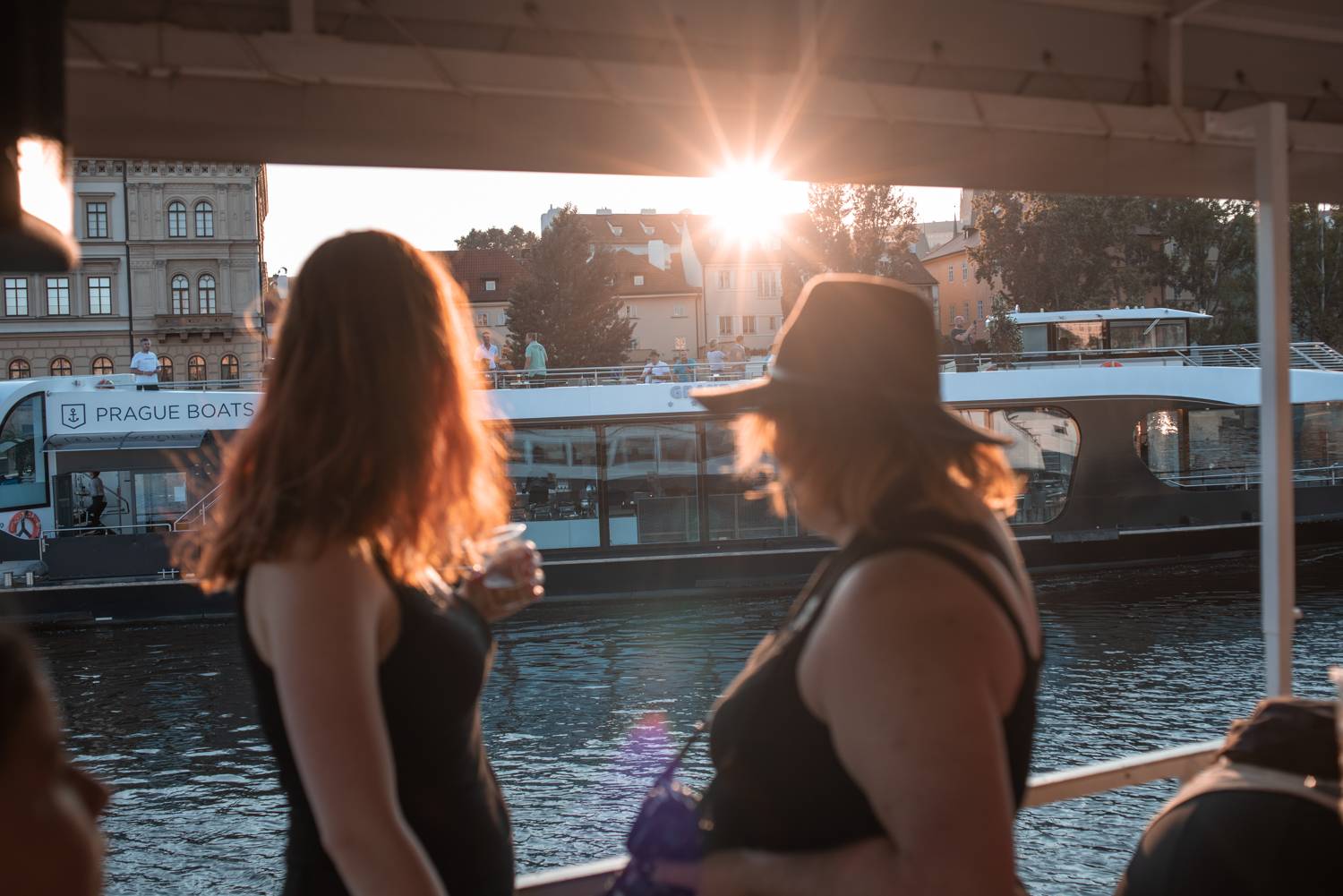 Voxel rozhoupal palubu lodi, zazpíval i dosud nevydanou píseň