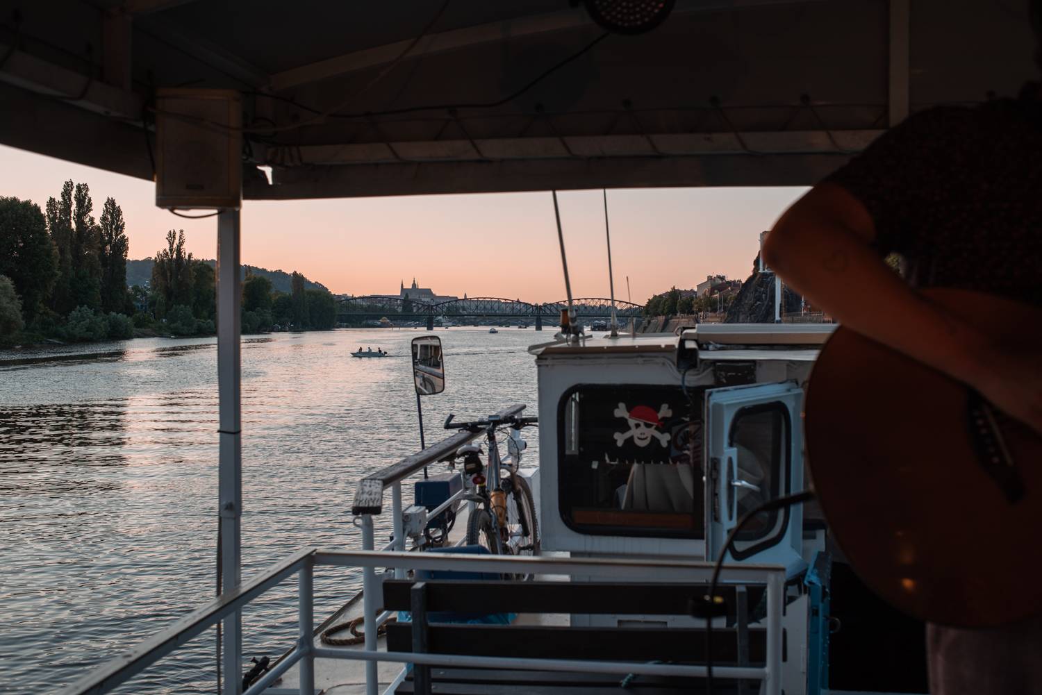 Voxel rozhoupal palubu lodi, zazpíval i dosud nevydanou píseň