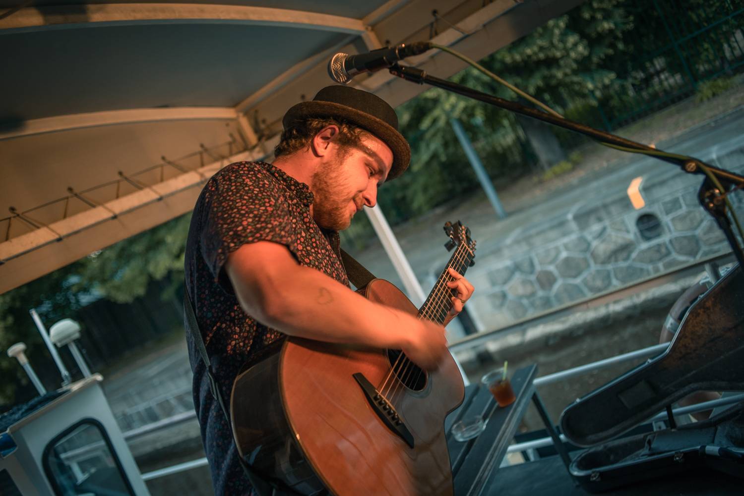 Voxel rozhoupal palubu lodi, zazpíval i dosud nevydanou píseň