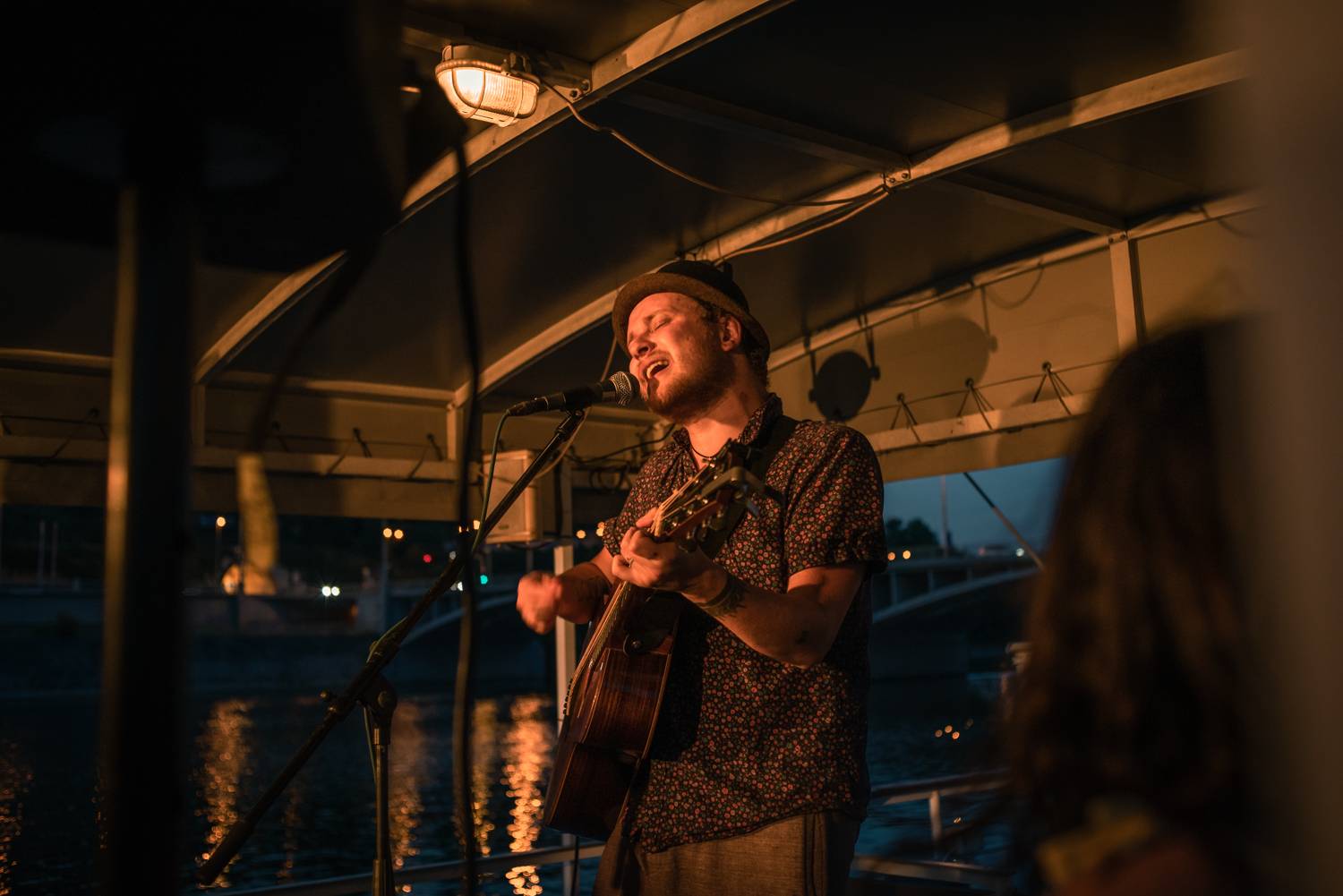 Voxel rozhoupal palubu lodi, zazpíval i dosud nevydanou píseň