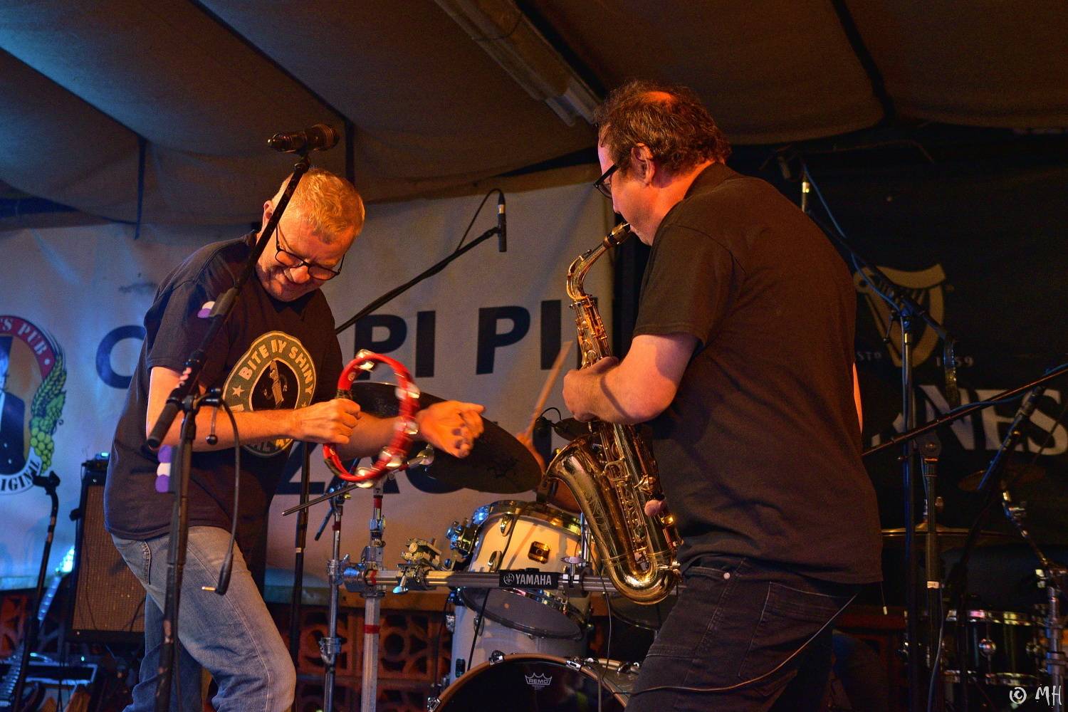 Mňága a Žďorp to rozjela v plzeňském Zach's pubu, zahrála i zapomenuté písně