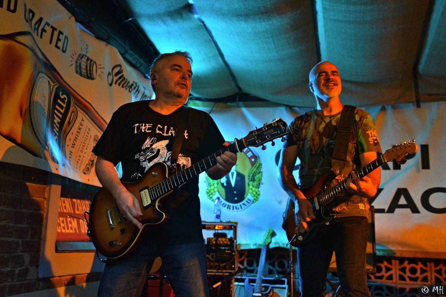 Mňága a Žďorp to rozjela v plzeňském Zach's pubu, zahrála i zapomenuté písně