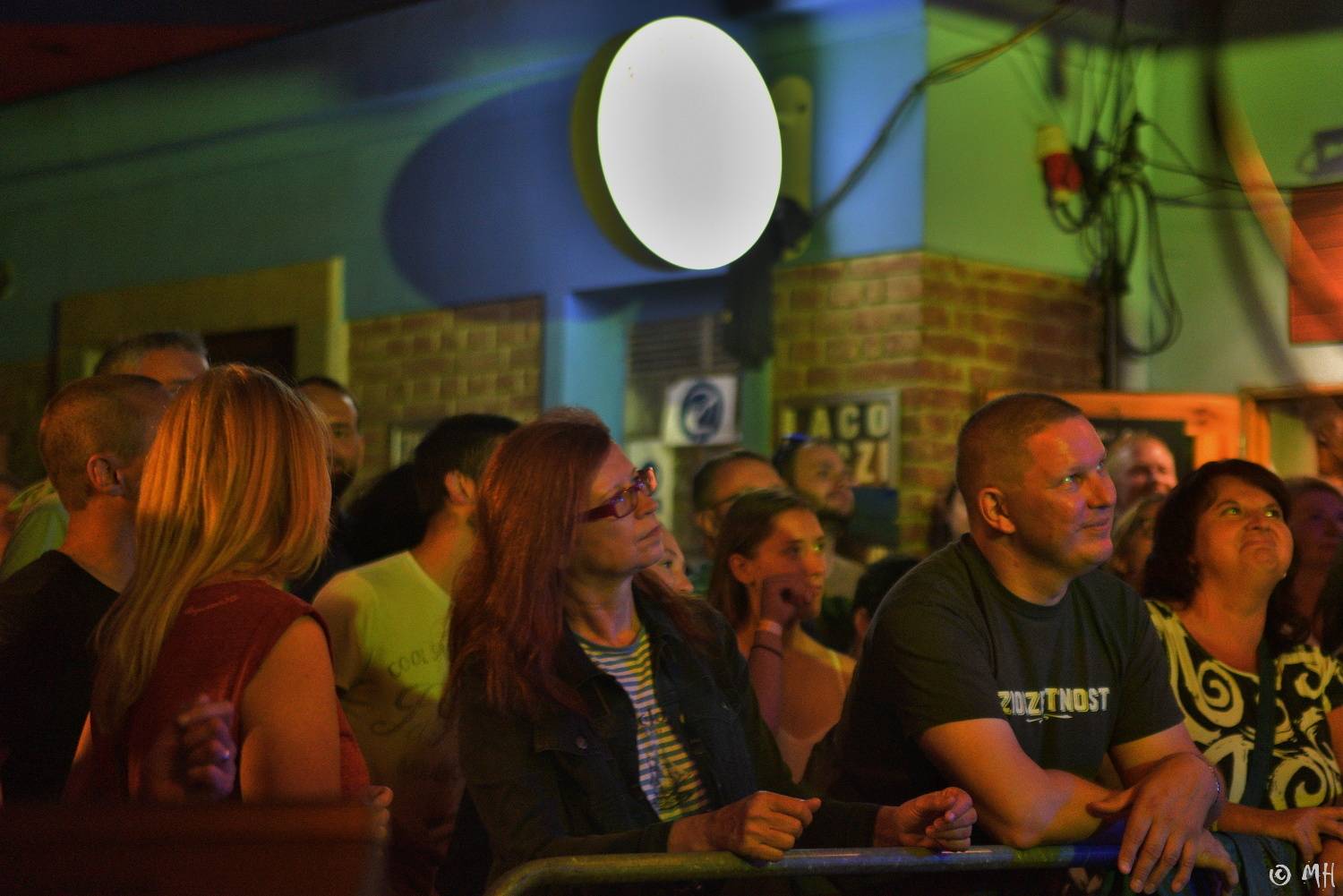 Mňága a Žďorp to rozjela v plzeňském Zach's pubu, zahrála i zapomenuté písně