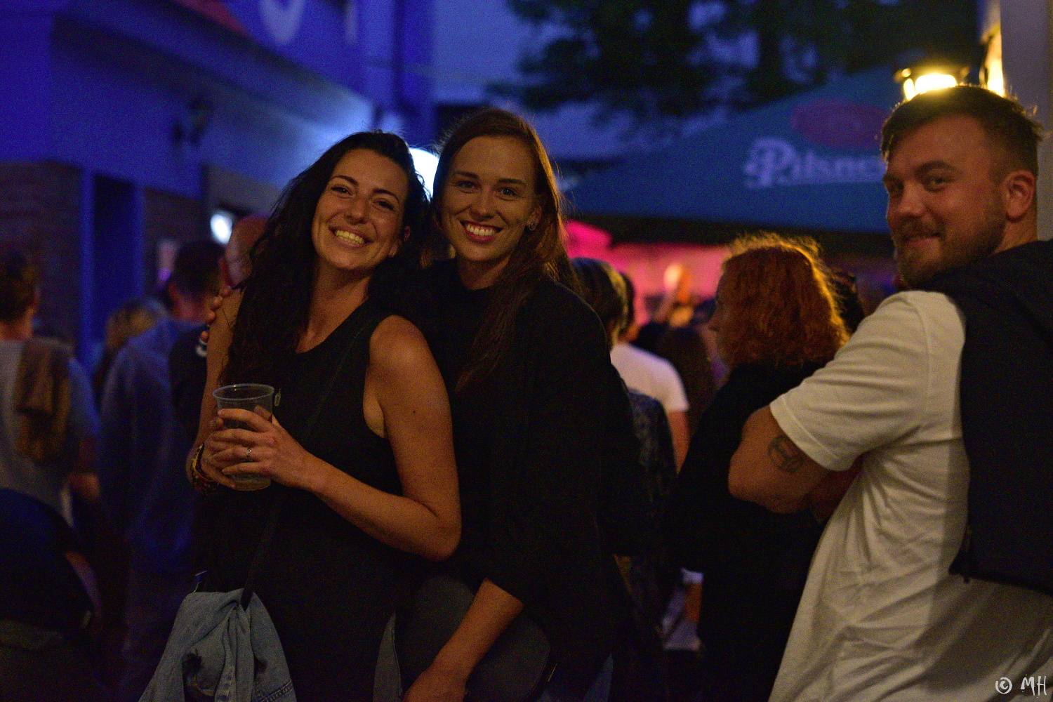 Mňága a Žďorp to rozjela v plzeňském Zach's pubu, zahrála i zapomenuté písně