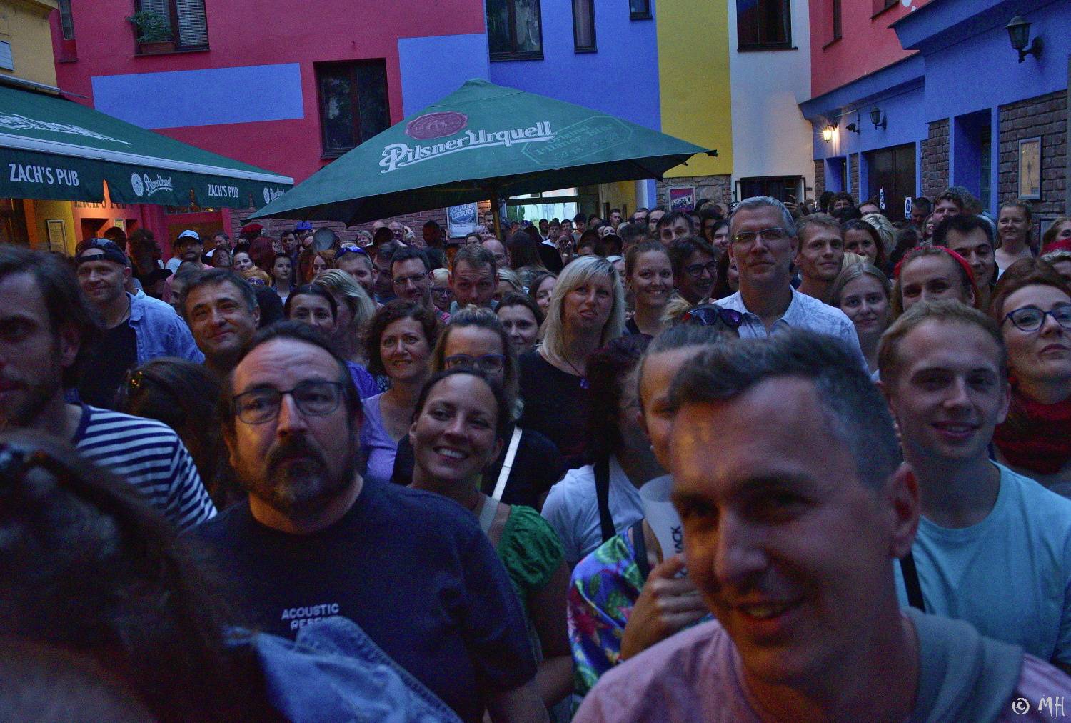 Mňága a Žďorp to rozjela v plzeňském Zach's pubu, zahrála i zapomenuté písně