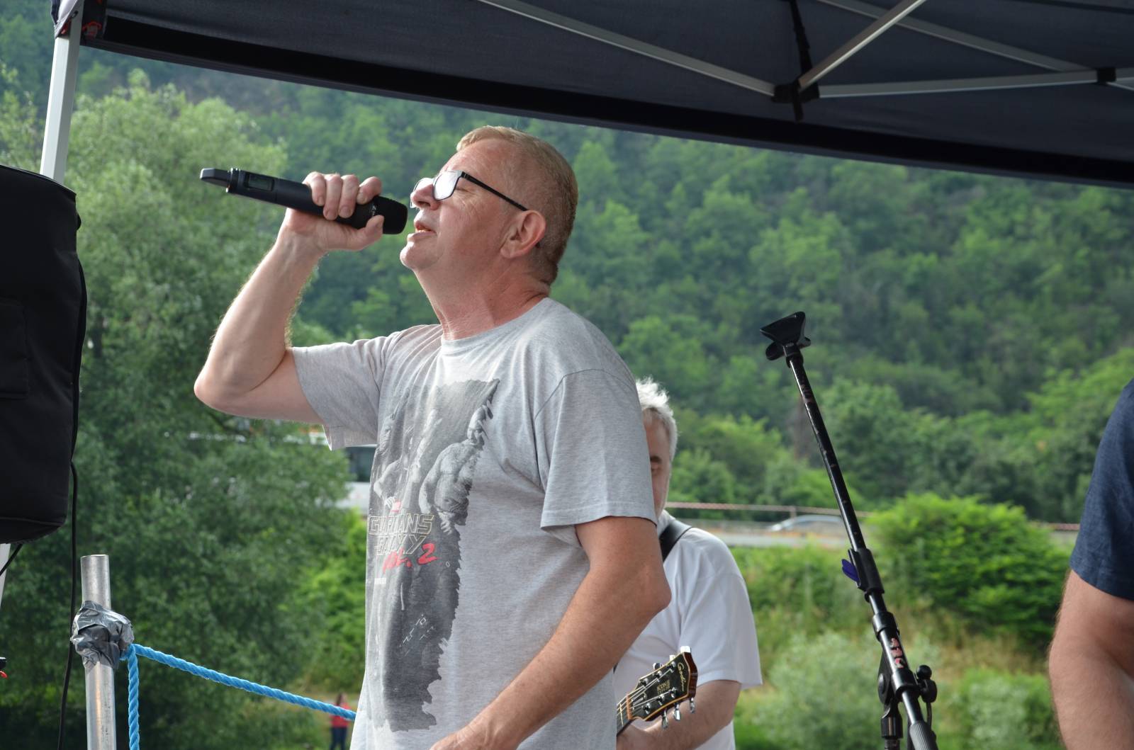 Mňága a Žďorp vyplula na Vltavu, Petr Fiala rozhoupal loď smíchem