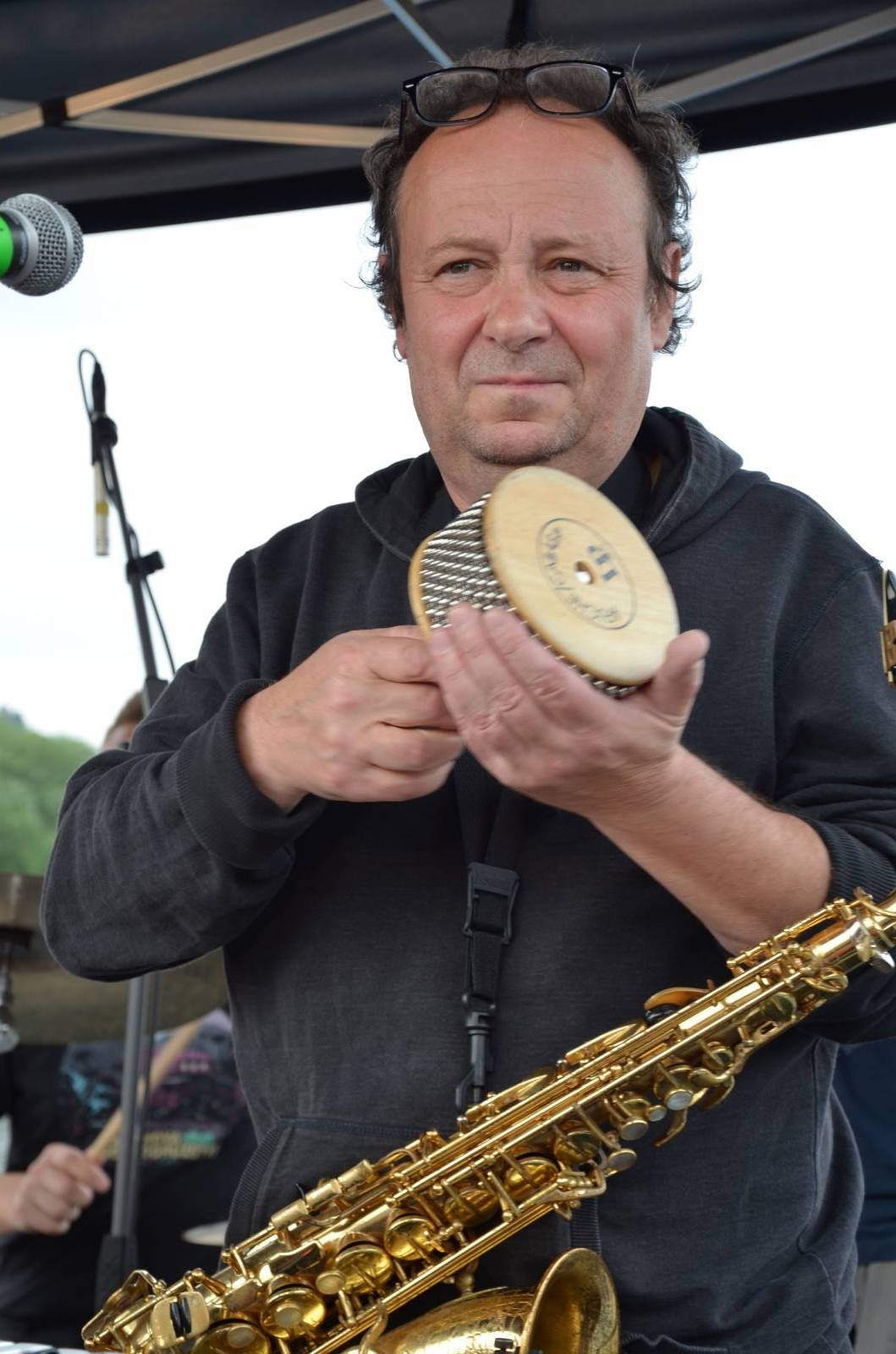 Mňága a Žďorp vyplula na Vltavu, Petr Fiala rozhoupal loď smíchem