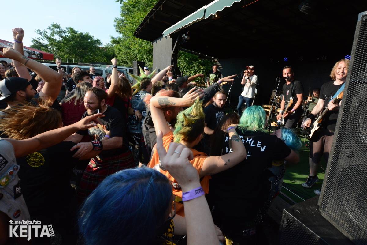 Punk, sex, pivo: to byl legendární Za koule fest 2021