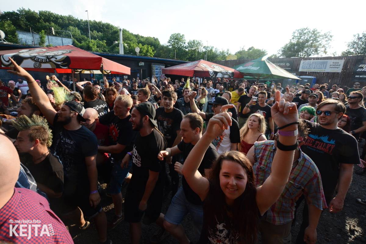 Punk, sex, pivo: to byl legendární Za koule fest 2021