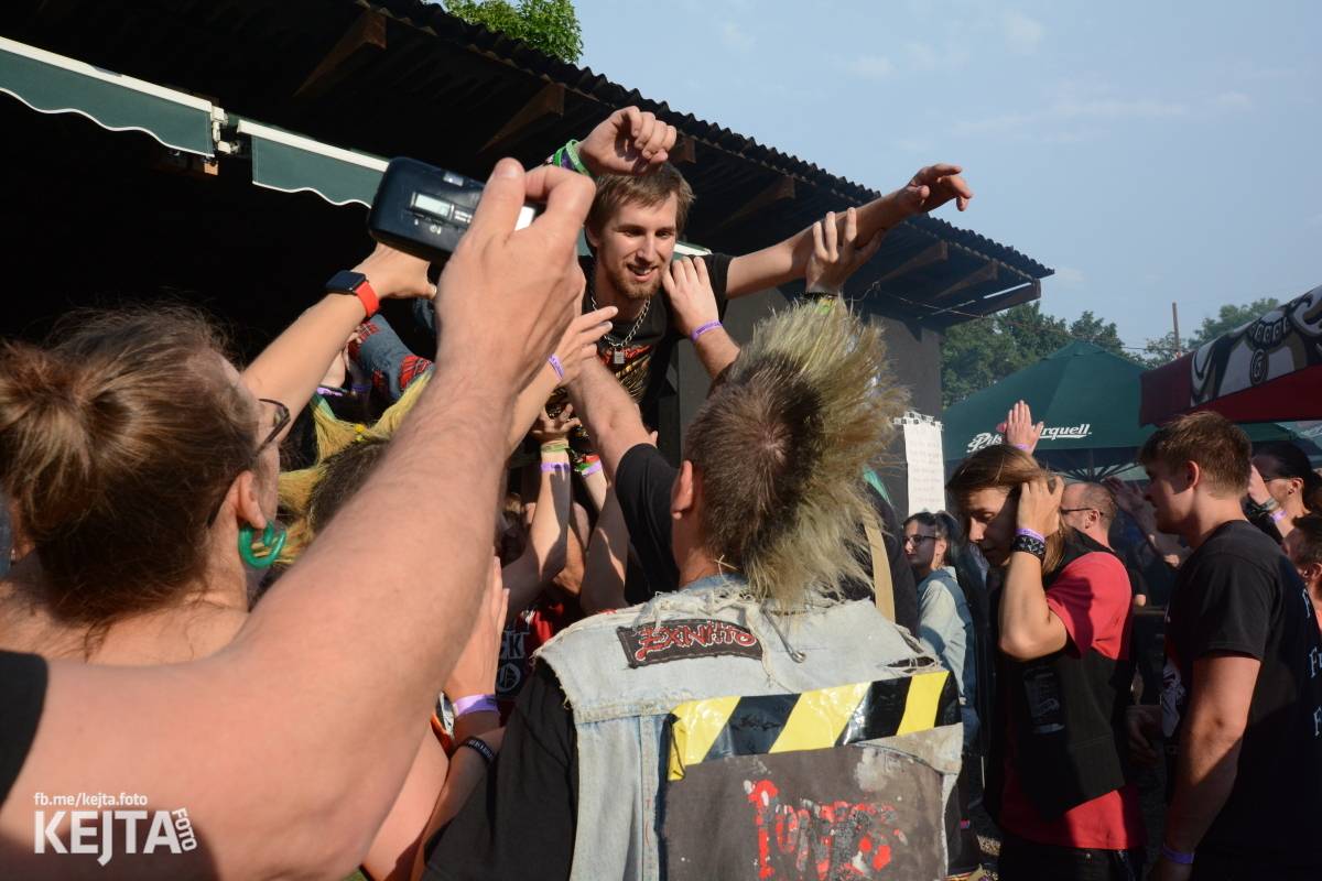 Punk, sex, pivo: to byl legendární Za koule fest 2021