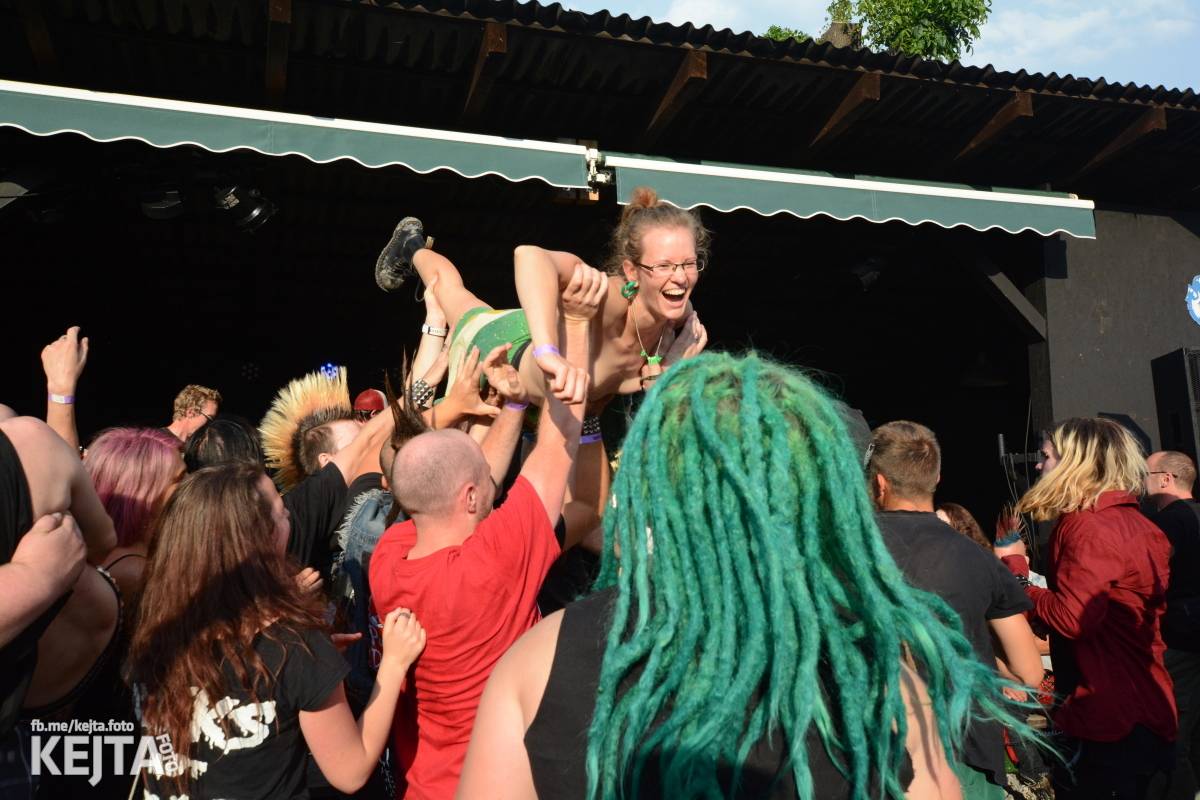 Punk, sex, pivo: to byl legendární Za koule fest 2021
