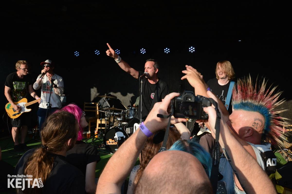 Punk, sex, pivo: to byl legendární Za koule fest 2021
