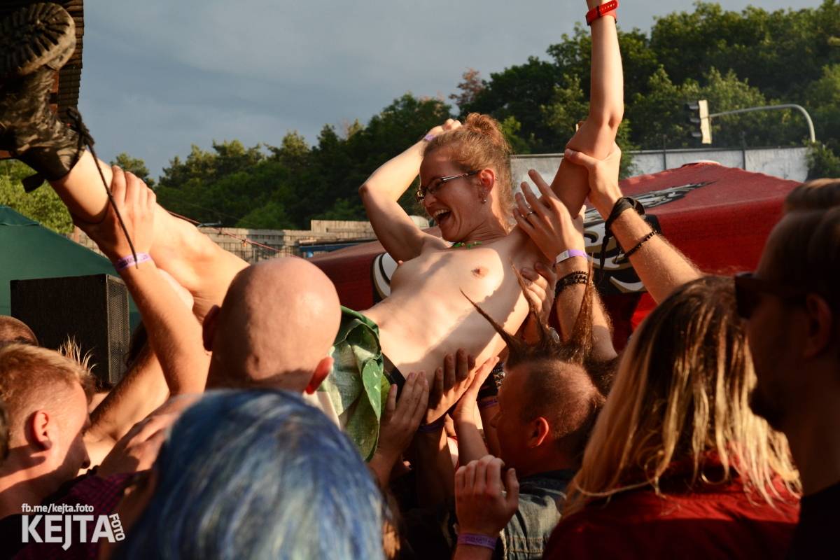 Punk, sex, pivo: to byl legendární Za koule fest 2021