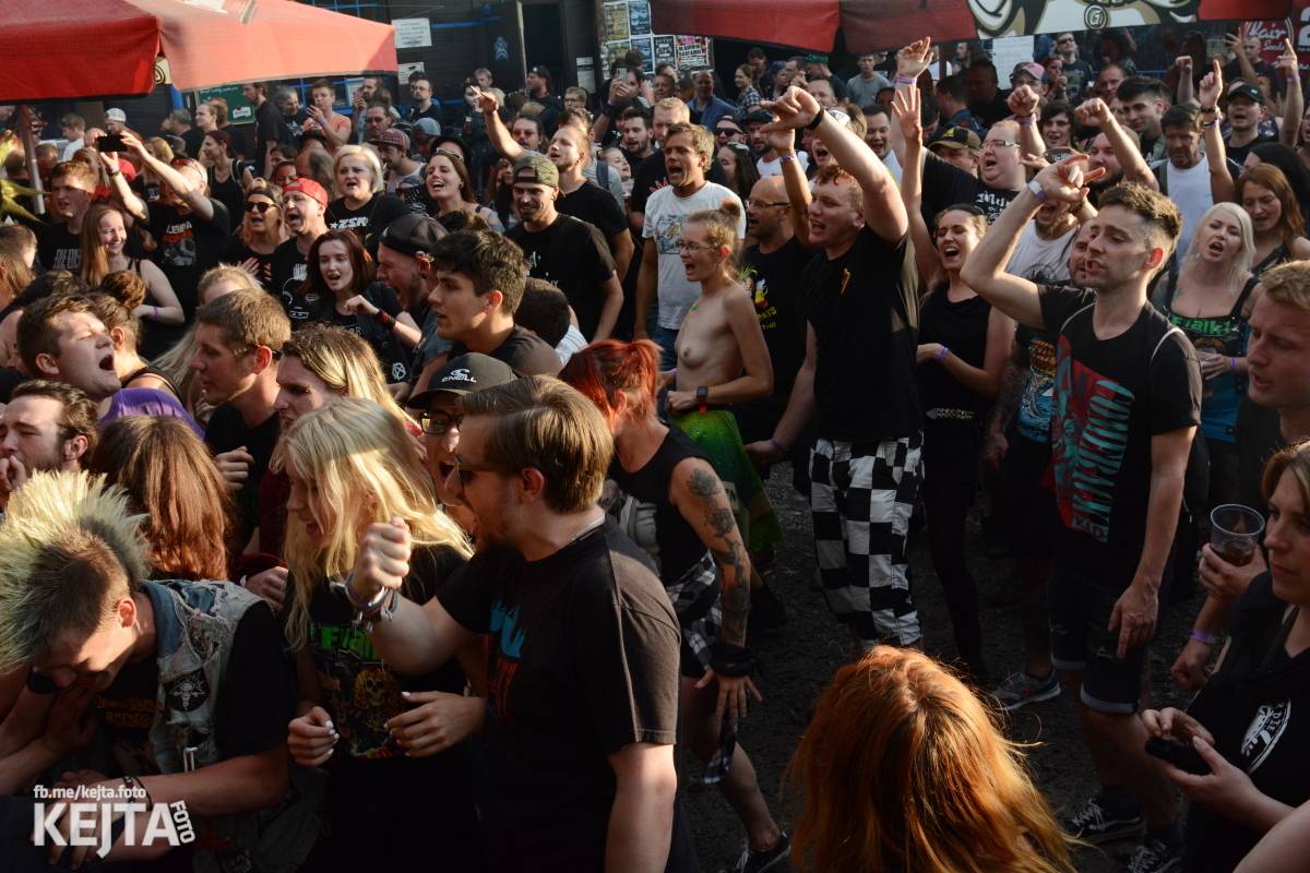Punk, sex, pivo: to byl legendární Za koule fest 2021
