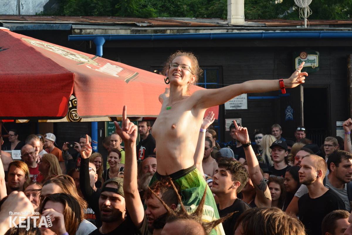 Punk, sex, pivo: to byl legendární Za koule fest 2021