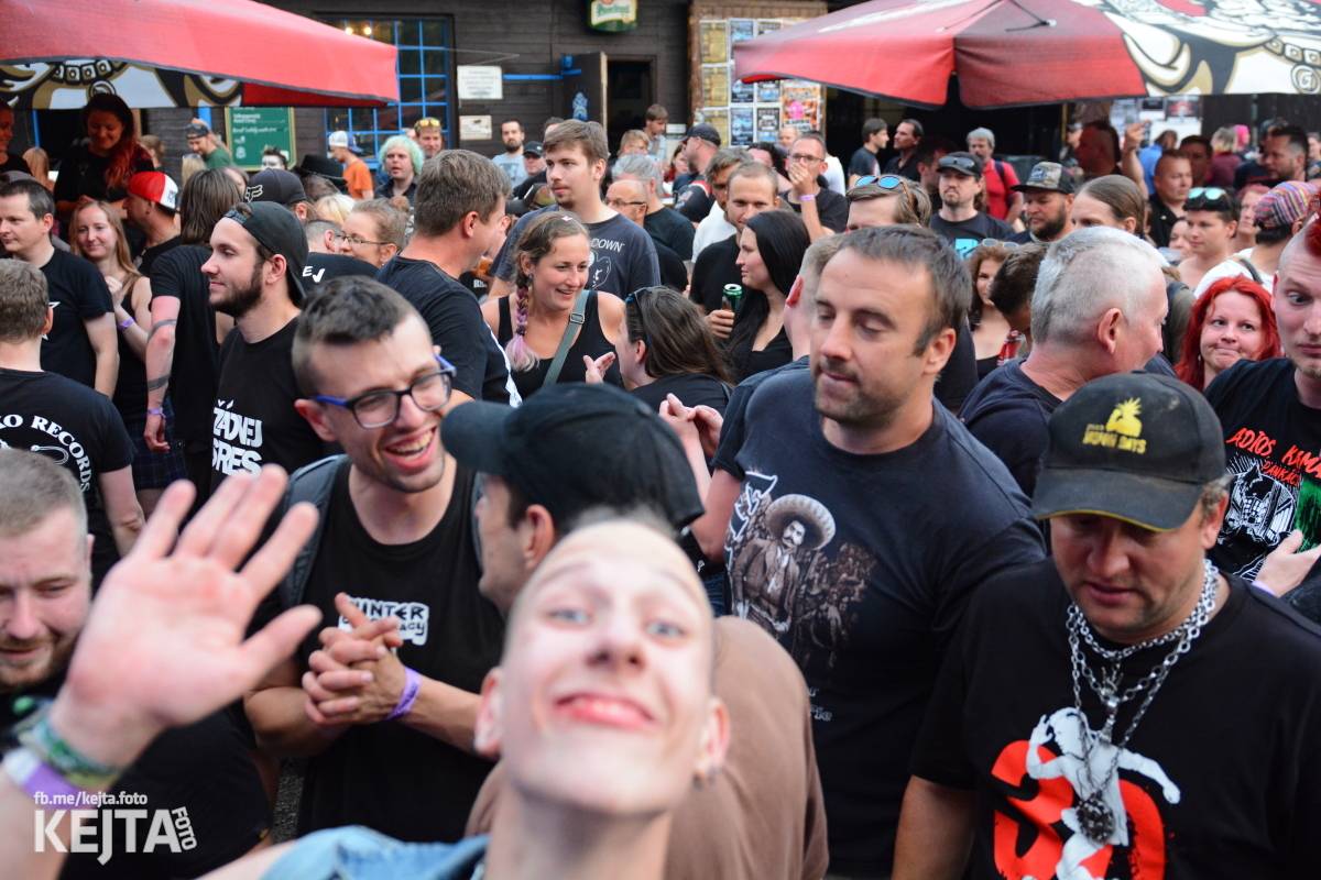 Punk, sex, pivo: to byl legendární Za koule fest 2021