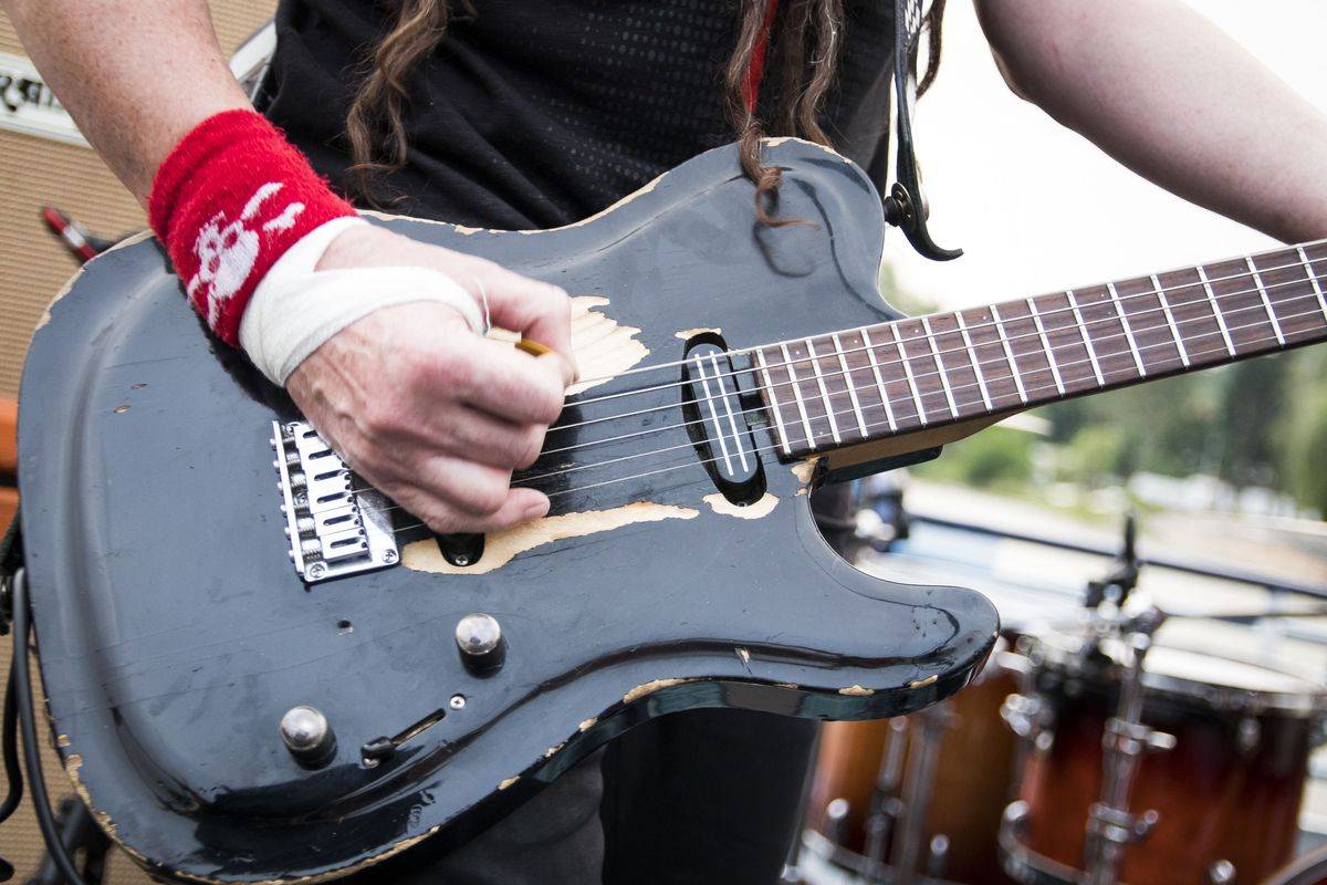 Kurtizány z 25. Avenue pokřtili album Honzíkova cesta, kmotrem se stal Horst Siegl