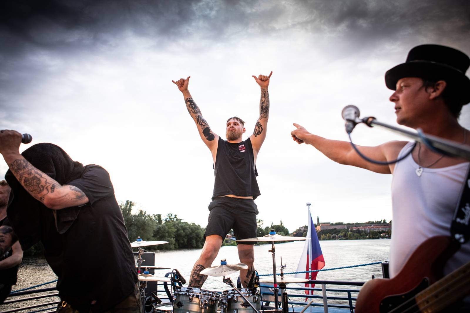 Krucipüsk odehráli dvojkoncert na Vltavě v nové sestavě