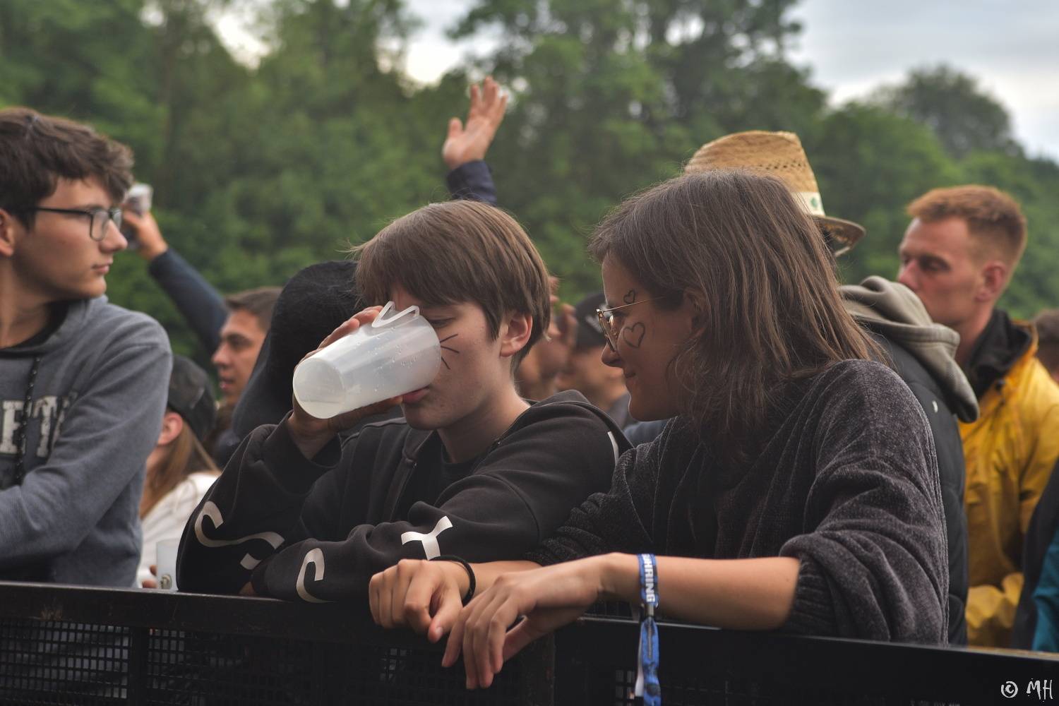V Holýšově v pátek zima nebyla. Pekelný poloostrov přivítal Harlej, Vypsanou fiXu nebo Iné Kafe