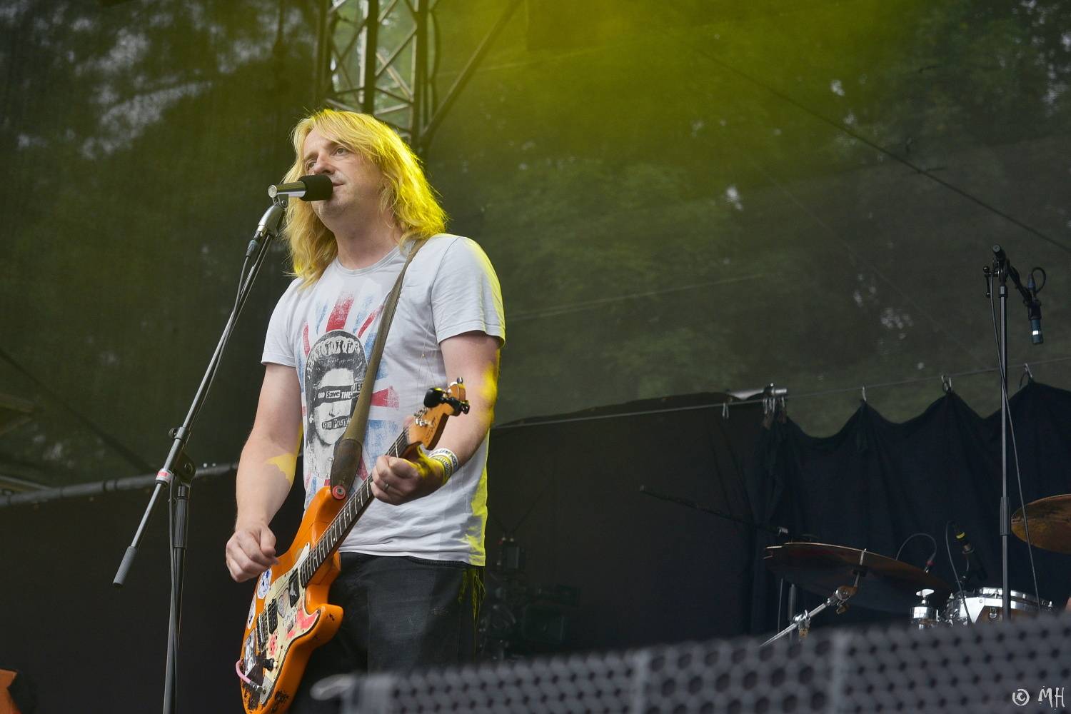 V Holýšově v pátek zima nebyla. Pekelný poloostrov přivítal Harlej, Vypsanou fiXu nebo Iné Kafe