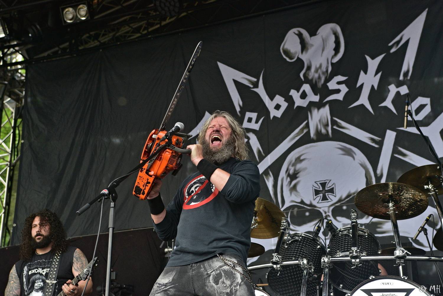 V Holýšově v pátek zima nebyla. Pekelný poloostrov přivítal Harlej, Vypsanou fiXu nebo Iné Kafe