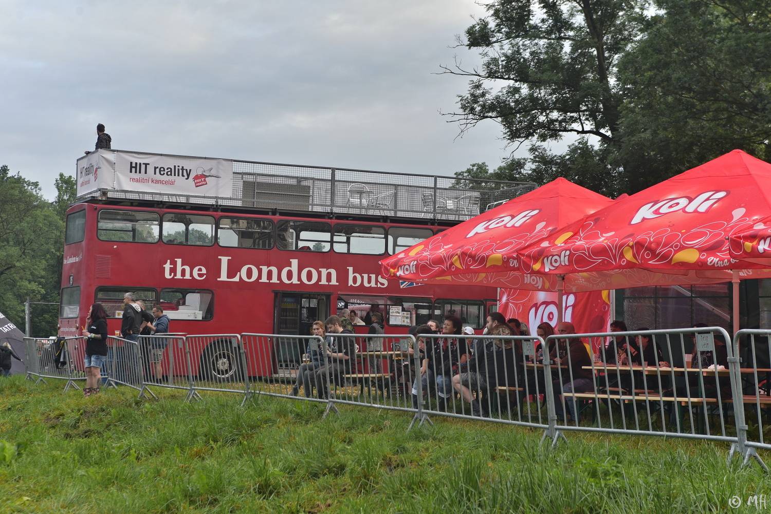 V Holýšově v pátek zima nebyla. Pekelný poloostrov přivítal Harlej, Vypsanou fiXu nebo Iné Kafe