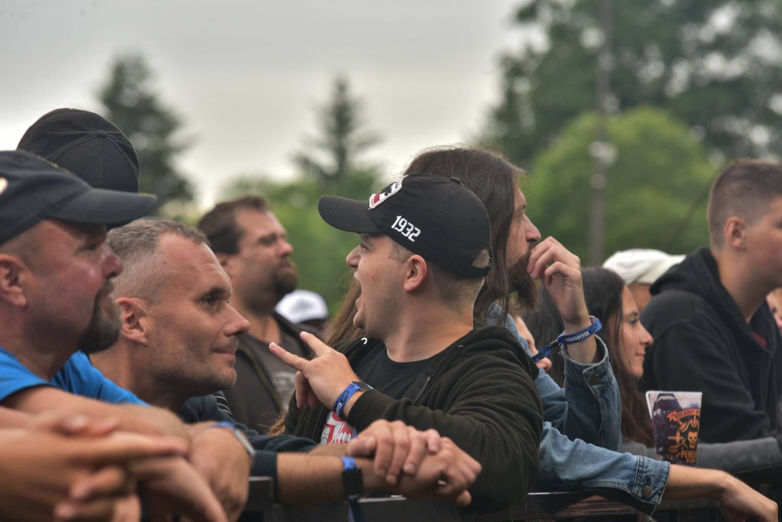 V Holýšově v pátek zima nebyla. Pekelný poloostrov přivítal Harlej, Vypsanou fiXu nebo Iné Kafe