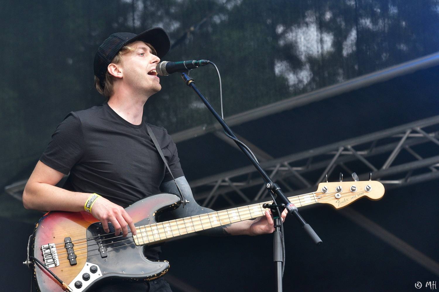 V Holýšově v pátek zima nebyla. Pekelný poloostrov přivítal Harlej, Vypsanou fiXu nebo Iné Kafe