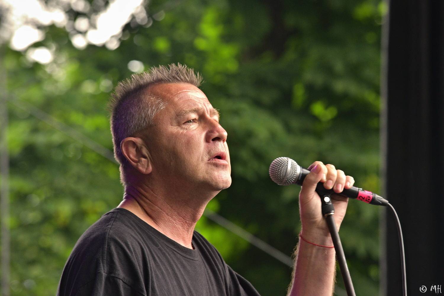 Manětín v sobotu ovládli rockeři. Zahráli Arakain, Krucipüsk, Gaia Mesiah nebo Cocotte Minute