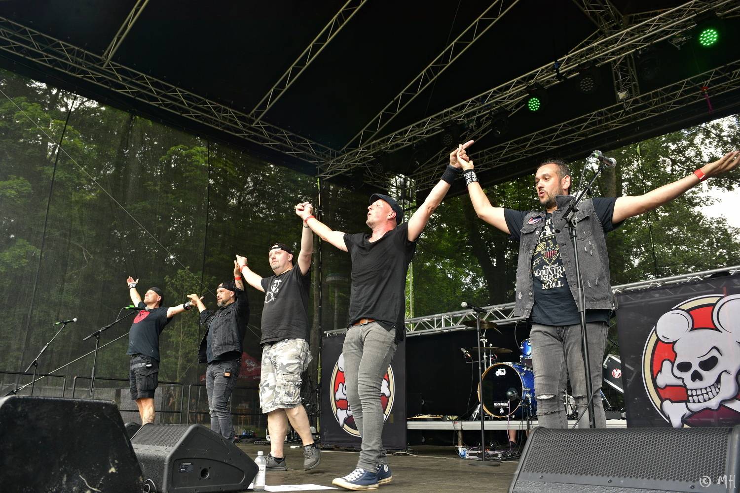 Manětín v sobotu ovládli rockeři. Zahráli Arakain, Krucipüsk, Gaia Mesiah nebo Cocotte Minute