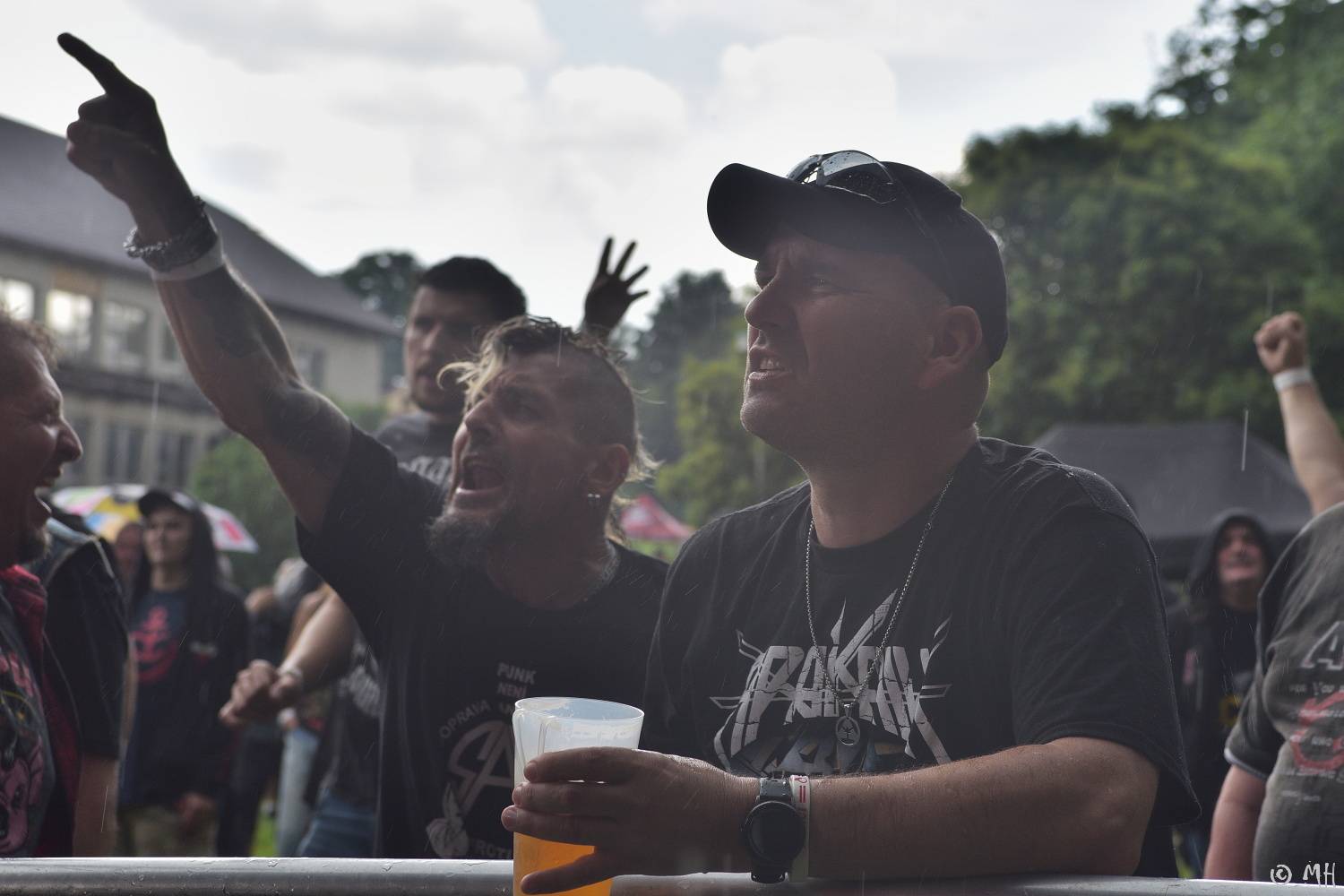 Manětín v sobotu ovládli rockeři. Zahráli Arakain, Krucipüsk, Gaia Mesiah nebo Cocotte Minute