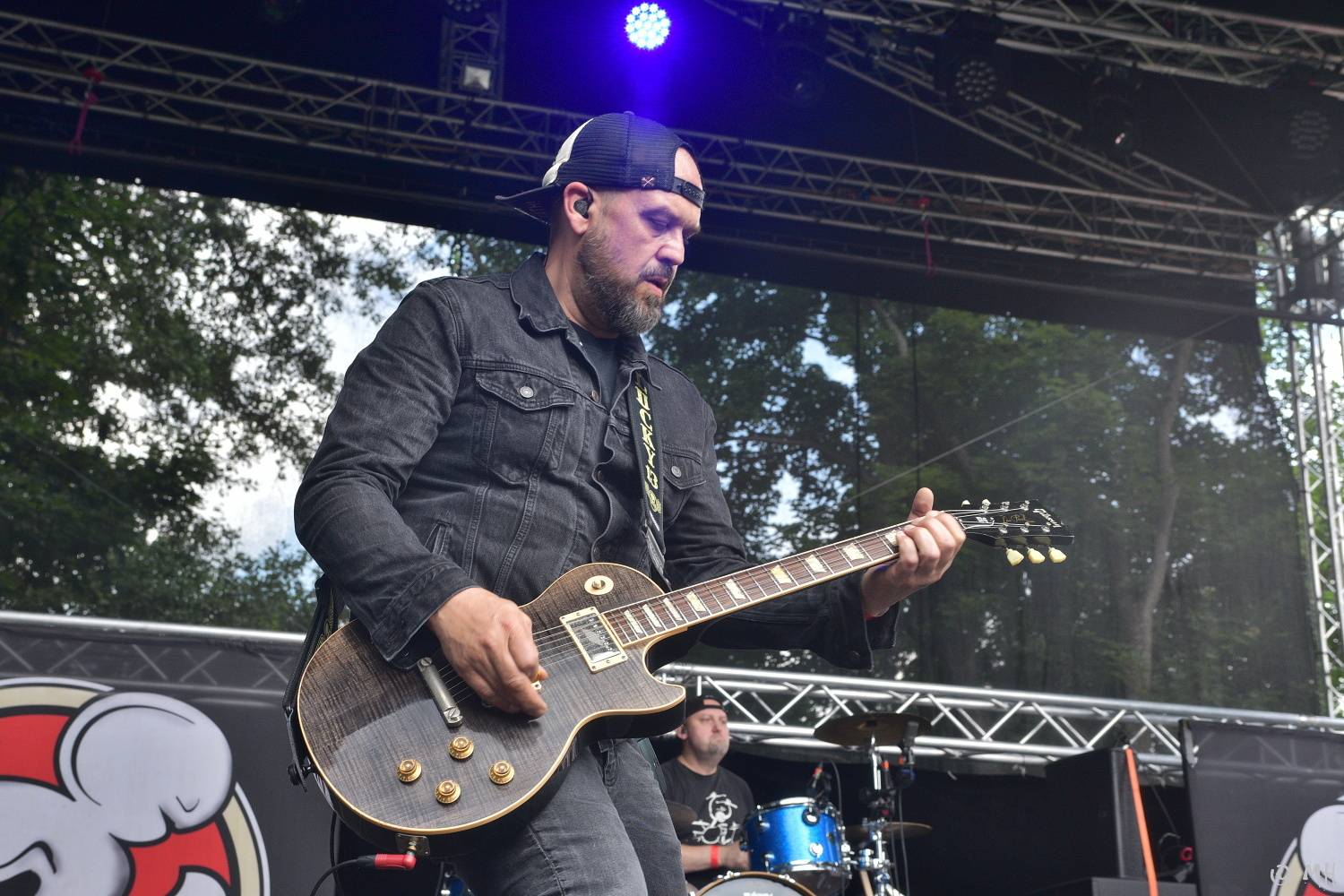 Manětín v sobotu ovládli rockeři. Zahráli Arakain, Krucipüsk, Gaia Mesiah nebo Cocotte Minute